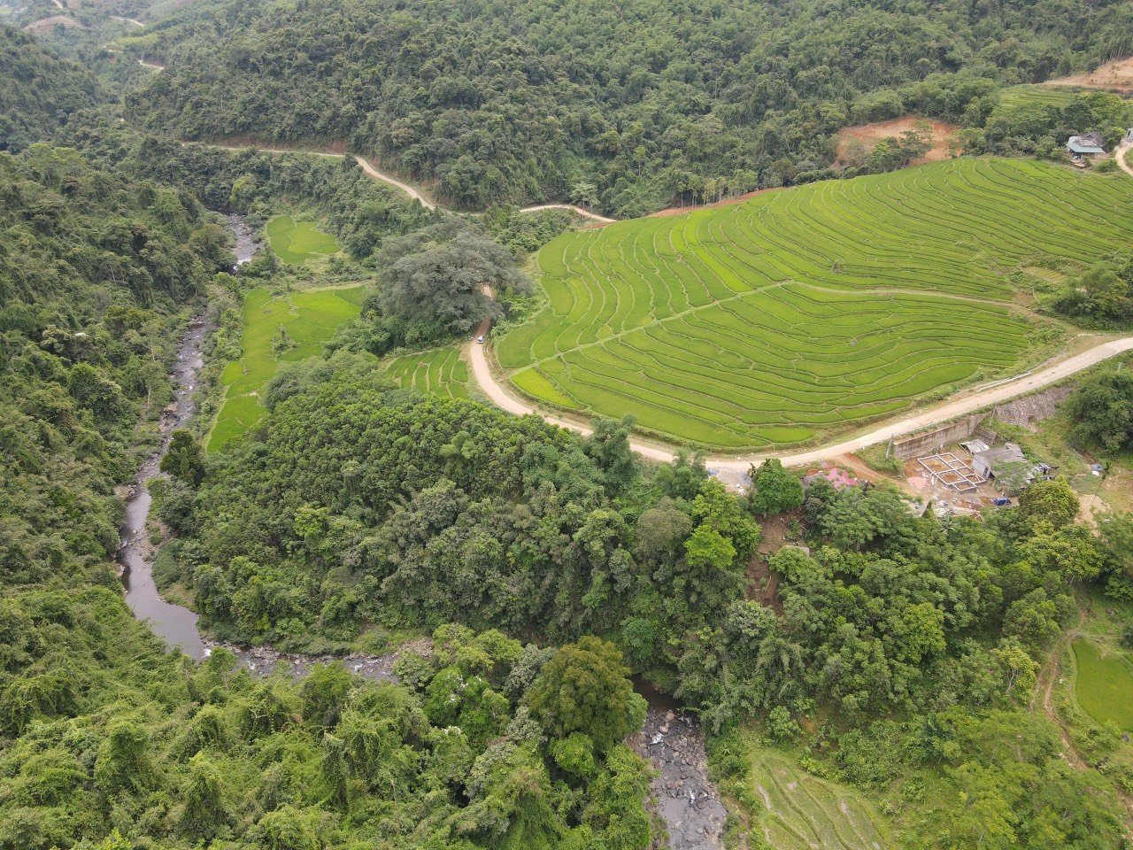 SIÊU PHẨM BÊN SUỐI TẠI HỢP TIẾN, KIM BÔI, HOÀ BÌNH. 5