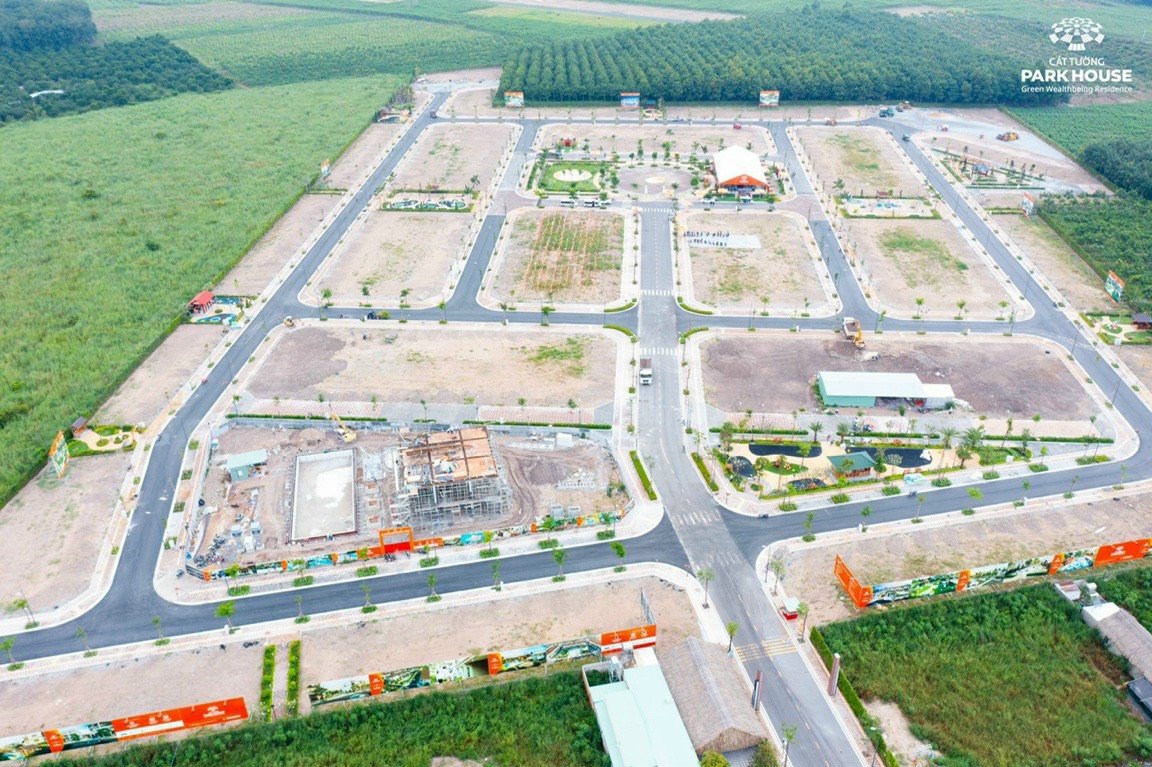Bán đất dự án KDC mới thị xã Chơn Thành. Đầy đủ tiện nghi, dt 85m2 - 150m2. Giá chỉ từ 18 triệu/m2 3