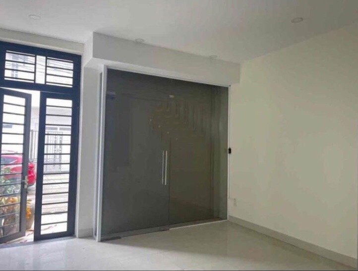 Cho thuê Nhà mặt tiền đường Sương Nguyệt Ánh, Chọn, Diện tích 85m², Giá 16 Triệu/tháng 2