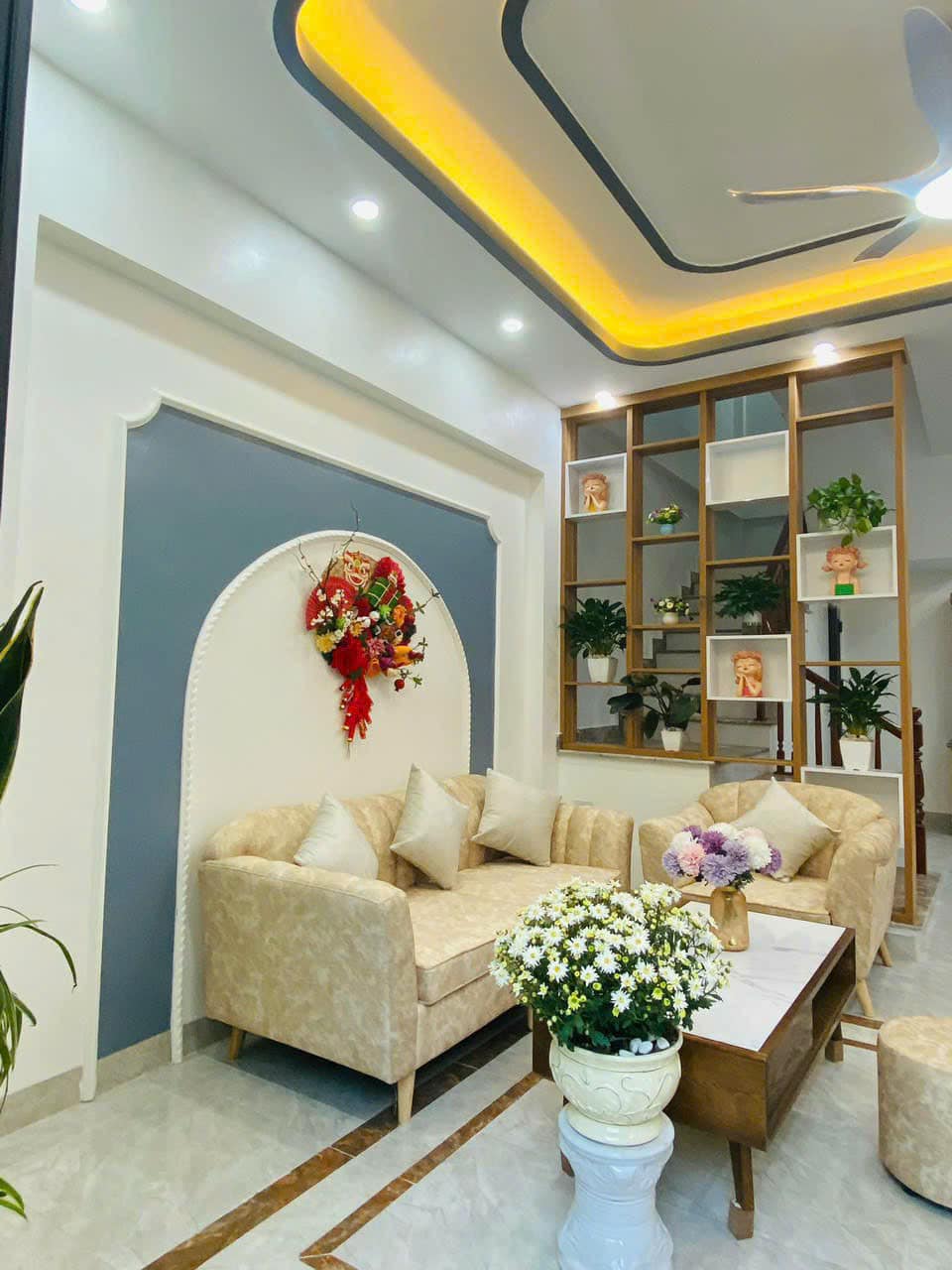 Bán nhà ngõ phố Vũ Hựu, ph Thanh Bình, TP HD, 3 tầng, 3 phòng ngủ, đường ô tô thông, chỉ 2.58 tỷ 2