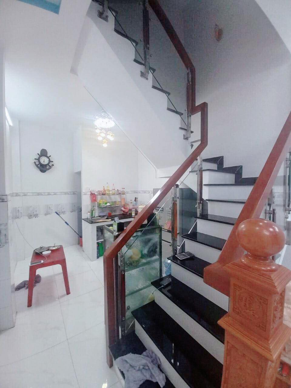 Bán nhà shr 26m2 3tang Cống Lở Tân Bình ,liền kề sân bay , 3 tỷ nhỉnh. 0932030061 3