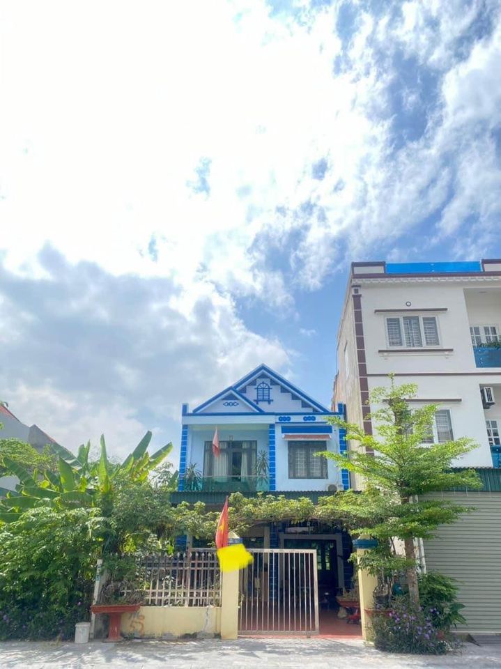 Gia đình đang cần bán căn nhà 2 tầng kiên cố mặt đường EC Hùng Thắng - Hạ Long 160m2 ( sổ đỏ) 1