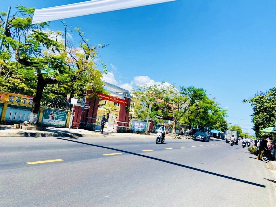 DỄ MUA DỄ BÁN - Mua đất Đà Nẵng view đồng cực xịn giáp chợ Túy Loan