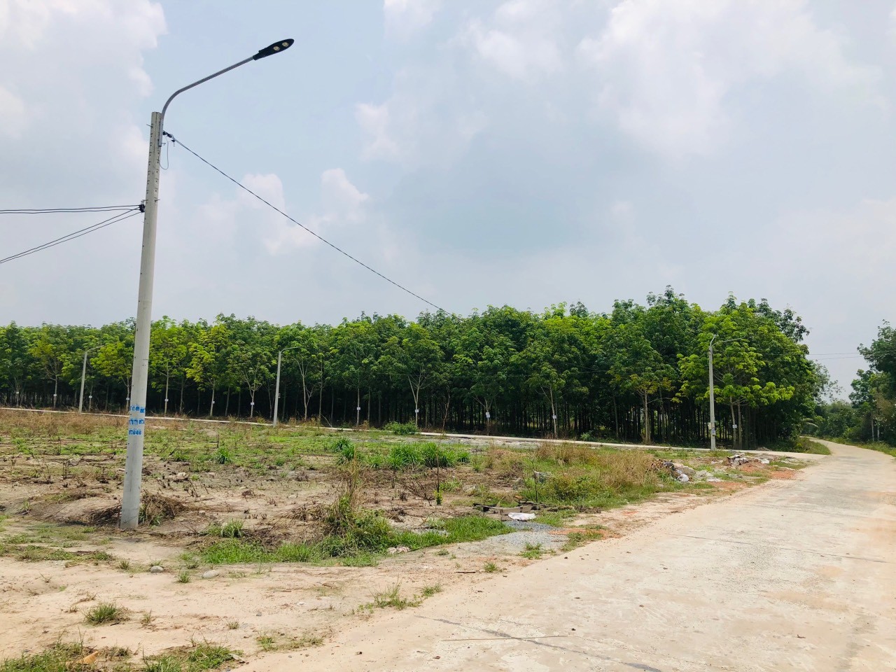 Cần bán Đất đường Quốc lộ 14, Xã Minh Hưng, Diện tích 1675m², Giá 560 Triệu 1