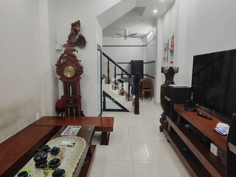 Cần bán Nhà mặt tiền Phường Sài Đồng, Long Biên, Diện tích 34m², Giá 4.5 Tỷ 2