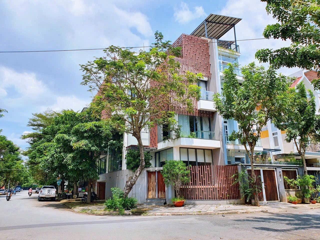 Cần bán Nhà mặt tiền đường Số 40, Phường Tân Phong, Diện tích 128m², Giá 32 Tỷ