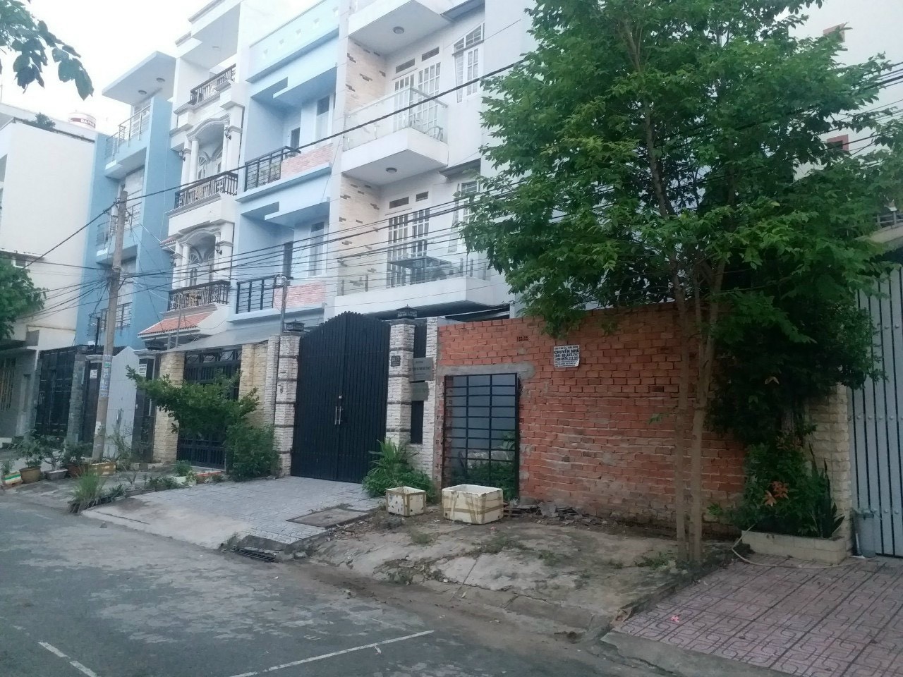 Cần bán Nhà mặt tiền đường Nguyễn Duy Trinh, Phường Bình Trưng Đông, Diện tích 100m², Giá 11 Tỷ 4