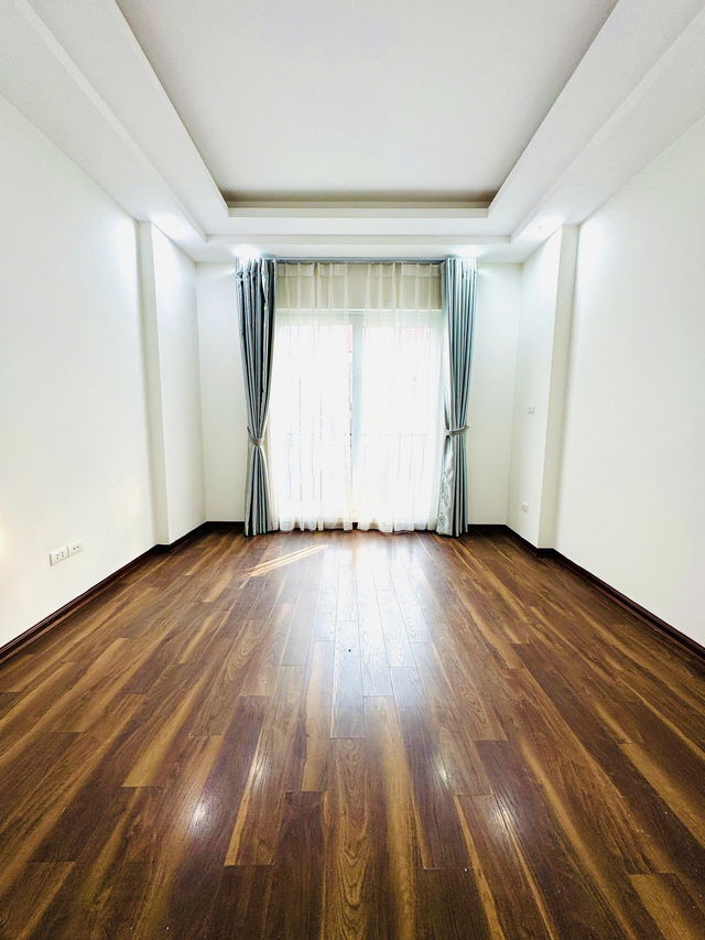 BÁN NHÀ RIÊNG PHỐ BÁT KHỐI- LONG BIÊN, 40M2,4 TẦNG, MT 3.6M, 6.2 TỶ.CÓ THƯƠNG LƯỢNG. 3