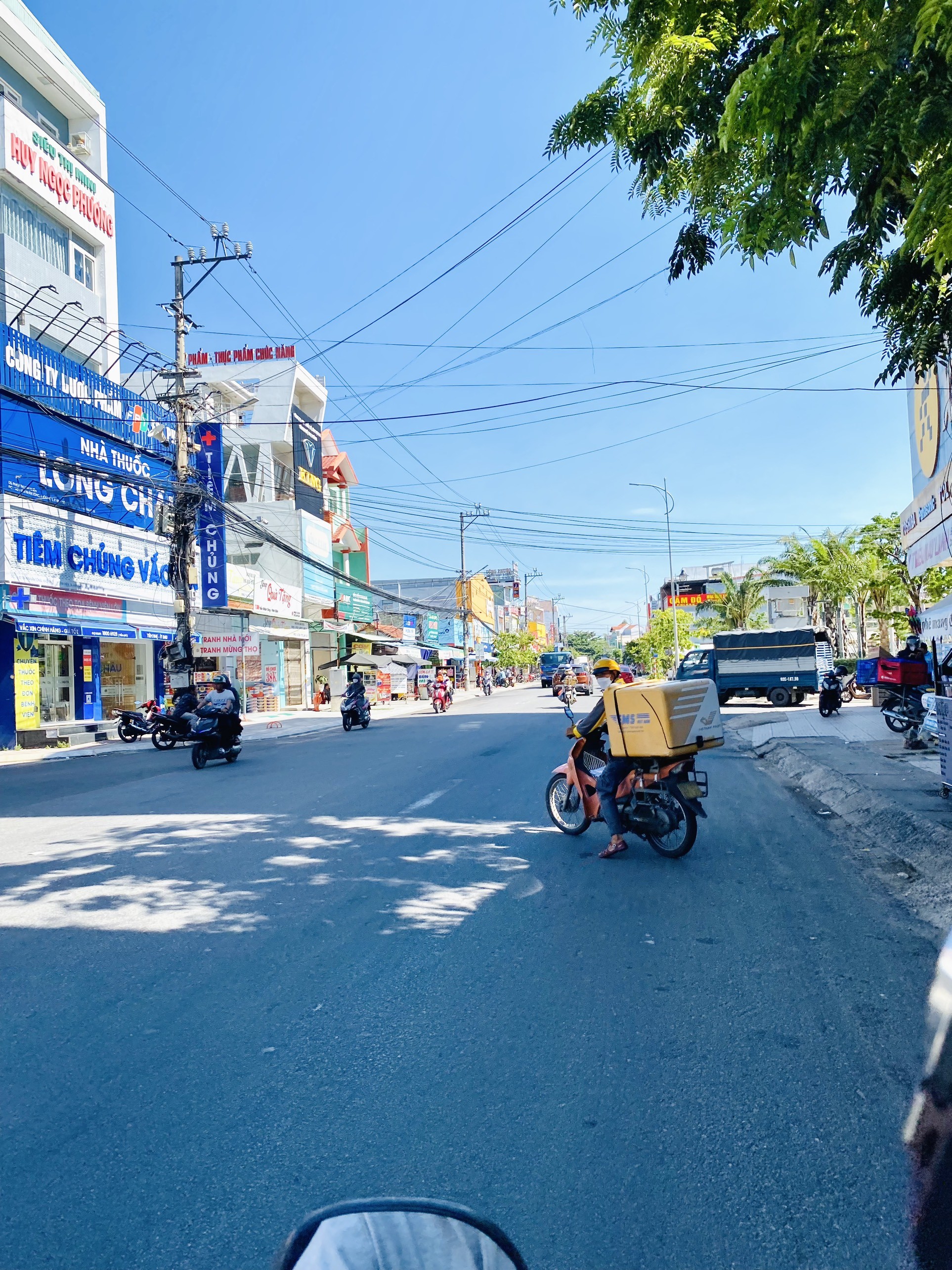 SỤP HẦM - Đất đô thị sát khu phố chợ Vĩnh Điện cực sầm uất/Sổ hồng sẵn