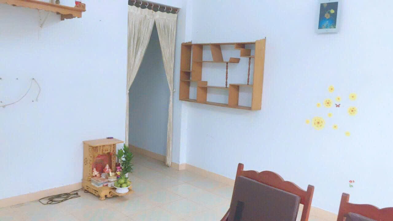 bán nhà  hẻm ô tô 2/4 phường Vĩnh Hải- Nha Trang dt 63,2m2 chỉ 2tỷ500 triệu  Lh: 0905724084 Bích