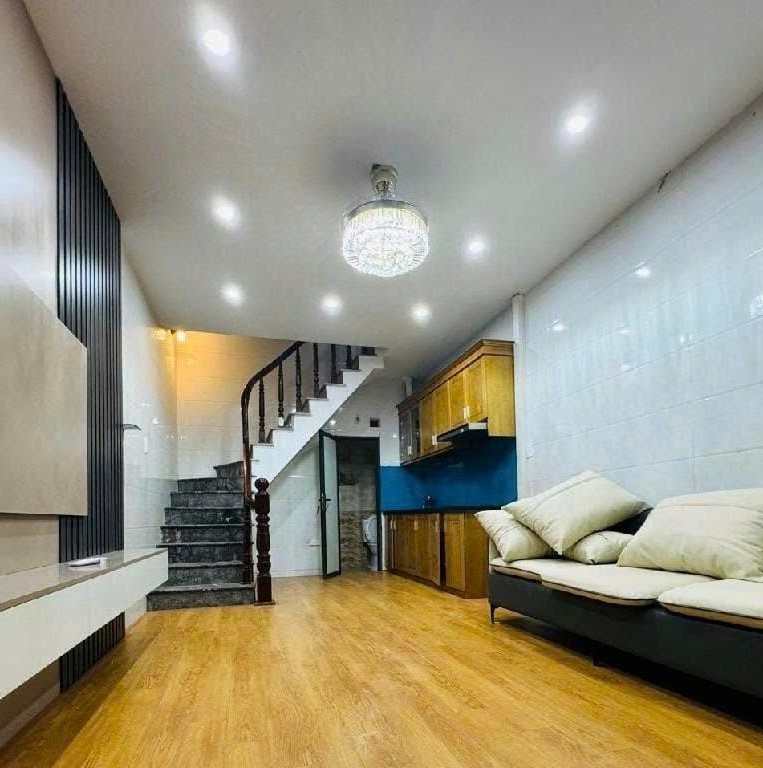 Bán nhà Thanh Liệt, Thanh Trì, tặng full nội thất sịn sò, DTSD 30m2, 4.75 tỷ 2