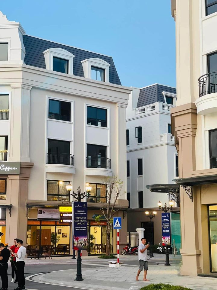 Biệt thự, shophouse Thành Phố CỬA KHẨU kinh doanh sầm uất quanh năm. SẴN HĐ THUÊ 5 năm 2,5 tỷ. 10