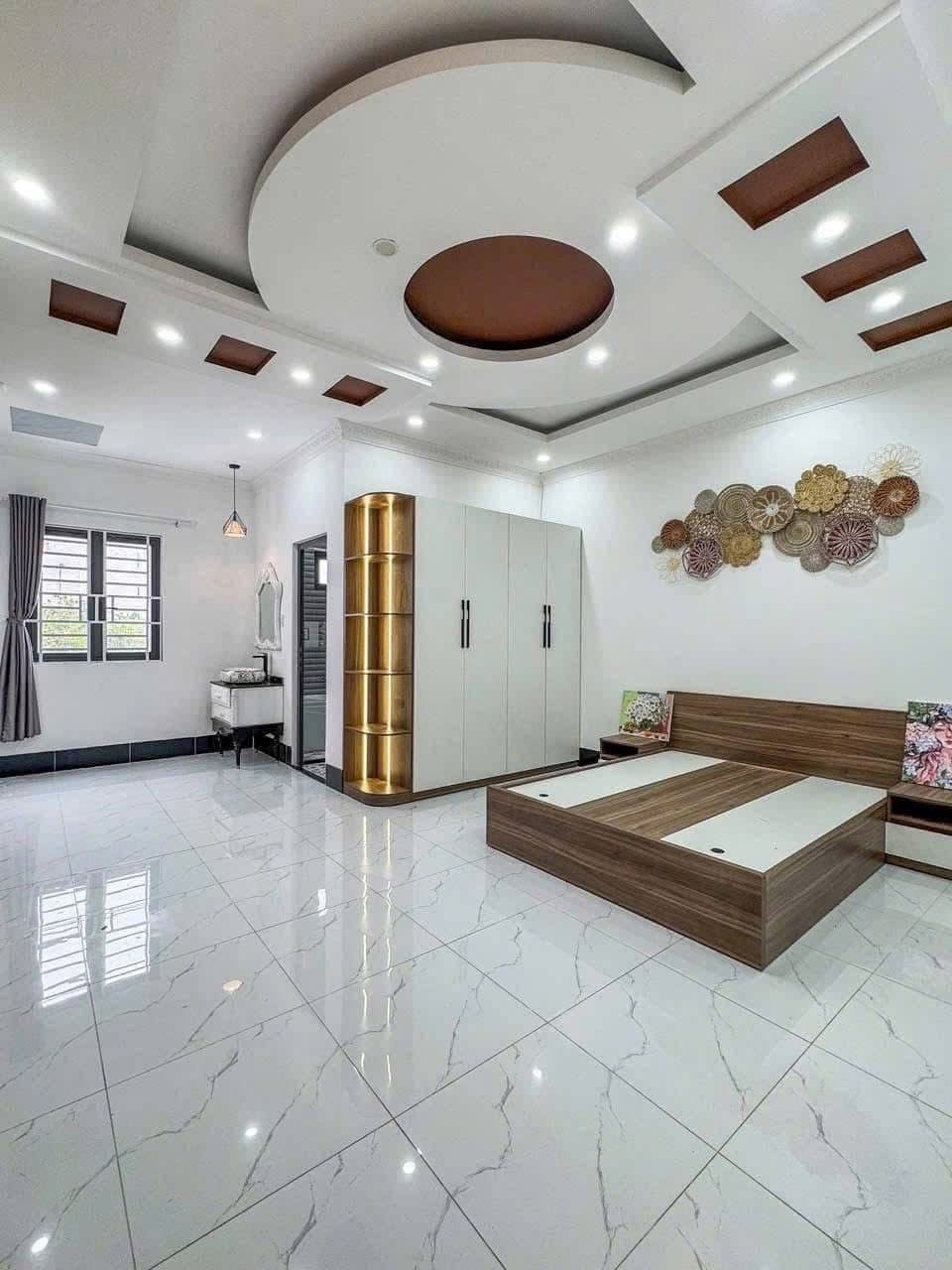 Cần bán Nhà mặt tiền đường ĐT 743, Phường An Phú, Diện tích 68m², Giá 1950000000 Tỷ 5