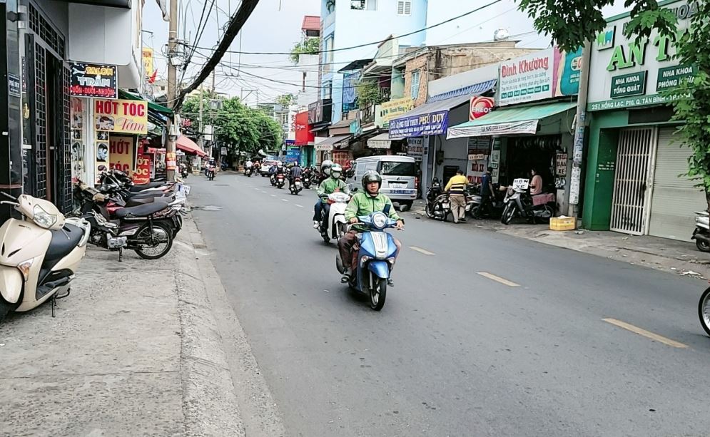 Nhà siêu rẻ sát Hồng Lạc, 4x17, vuông vức, hẻm ô tô, chỉ 6 tỷ nhỉnh mốt