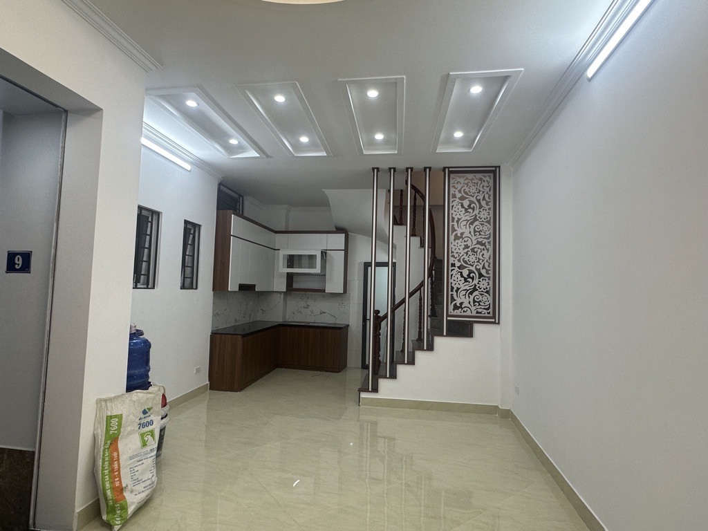 Bán nhà Kim Giang, Thanh Trìi, Ngõ nông MT rộng, 40m2, 6.4 tỷ