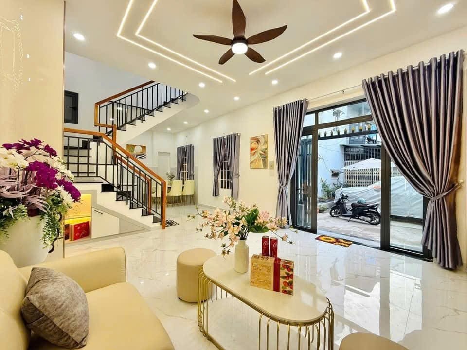 4.5 TỶ - NHÀ ĐẸP NGUYỄN OANH 3 PN DT KHỦNG 55m2 HXH THÔNG 5