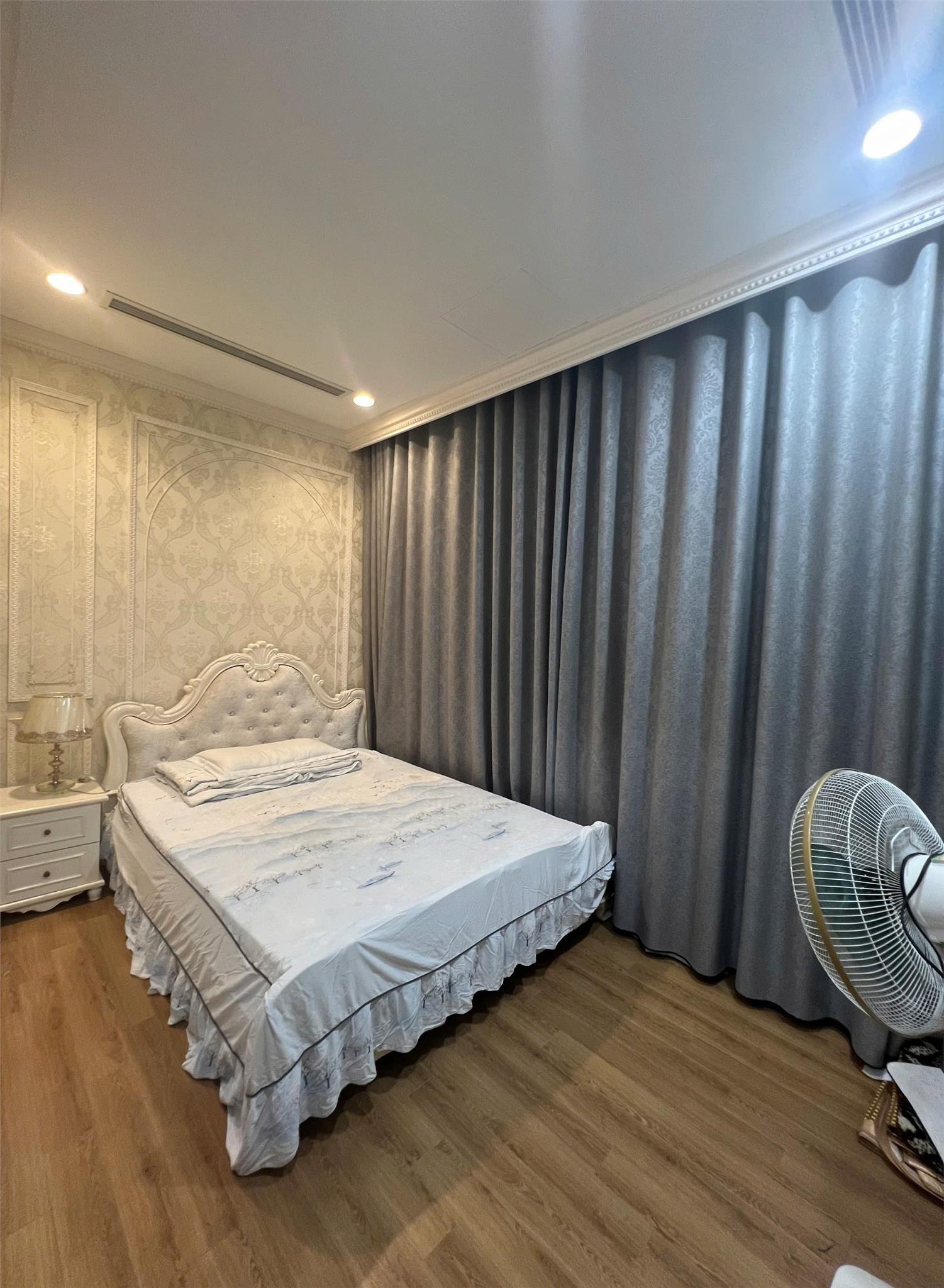 CHO THUÊ CĂN 3PN SÁNG TOÀ R6 - ROYAL CITY VIEW QUẢNG TRƯỜNG CHỈ 25TRIỆU 2