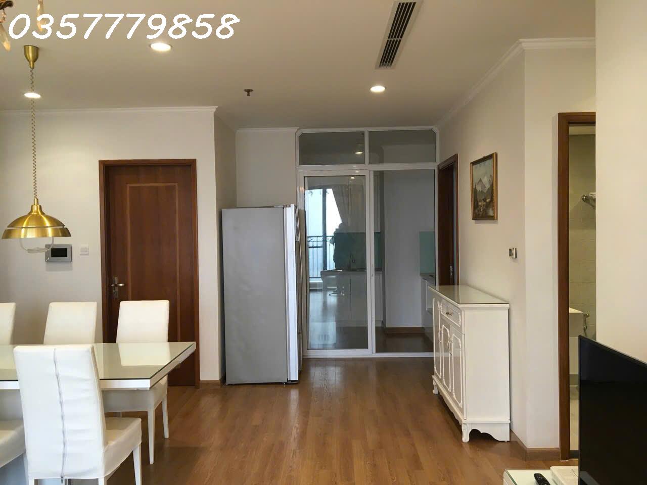 Cần cho thuê căn hộ 3 ngủ full đồ đẹp ở Royal City giá rẻ nhất thị trường chỉ 25 triệu 2