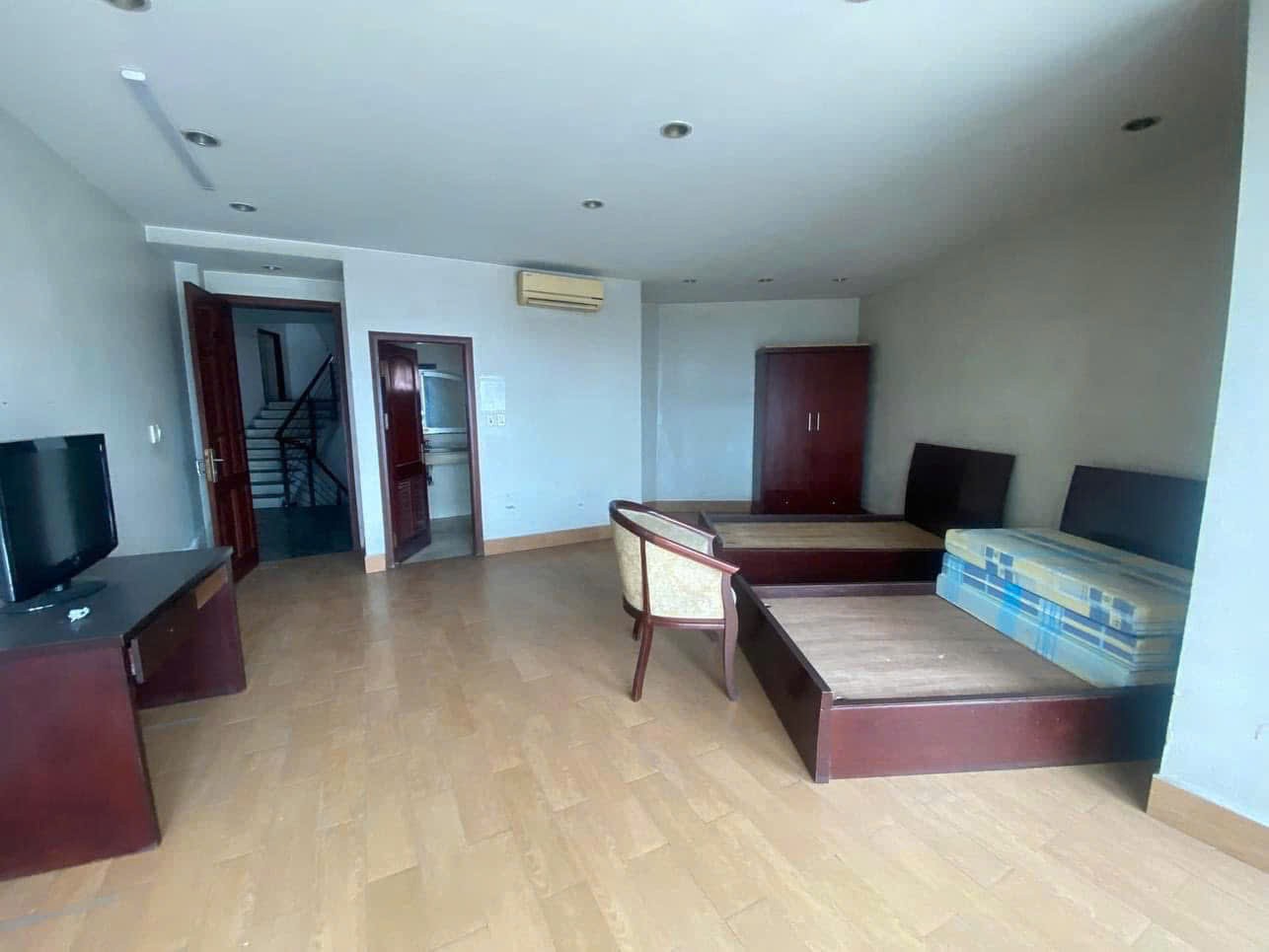 Cần bán Homestay - Khách Sạn đường Pháp Vân, Phường Hoàng Liệt, Diện tích 200m², Giá 49 Tỷ 5