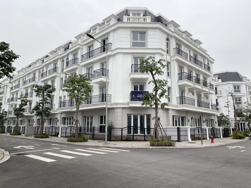 Hoa Hậu liền kề 95,5m2 Shophouse Eurowindow Twin Park - Trâu Quỳ - Căn góc - View bể bơi