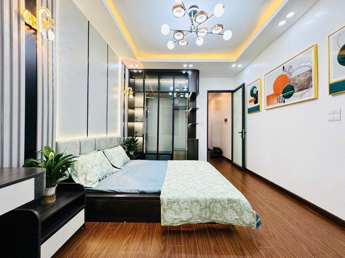 Cần bán Nhà mặt tiền đường Hoàng Văn Thái, Phường Khương Trung, Diện tích 38m², Giá 6.5 Tỷ 2