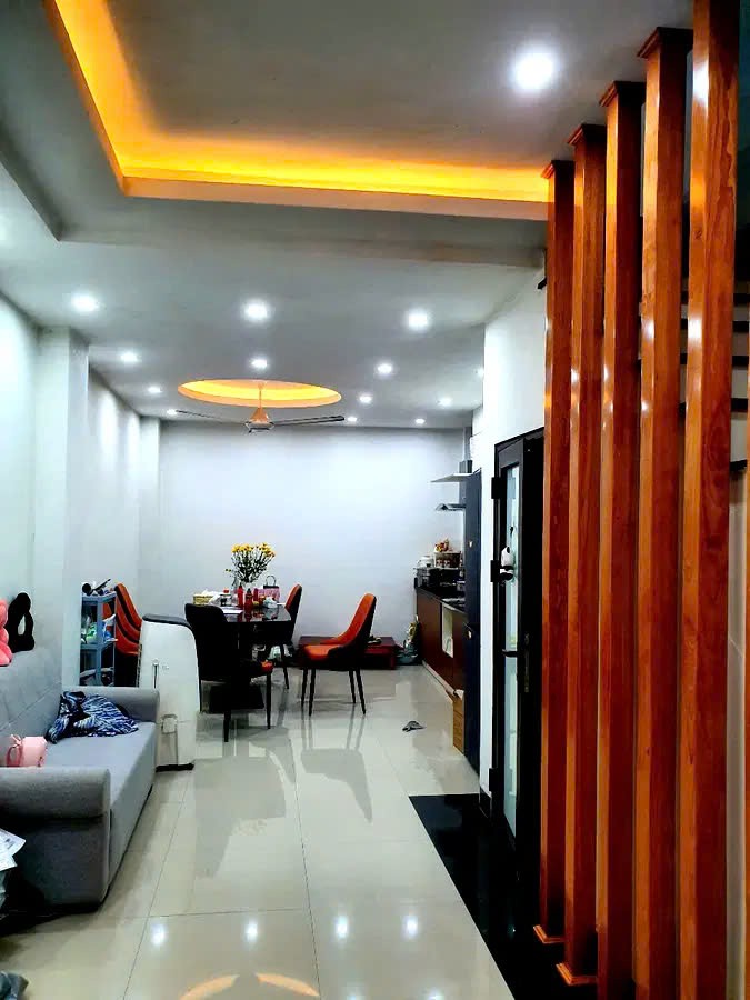 NHÀ ĐẸP, 2 THOÁNG,CỔ LINH- LONG BIÊN, 45M2,4 TẦNG, MT 3.8M, 7.6 TỶ. 5