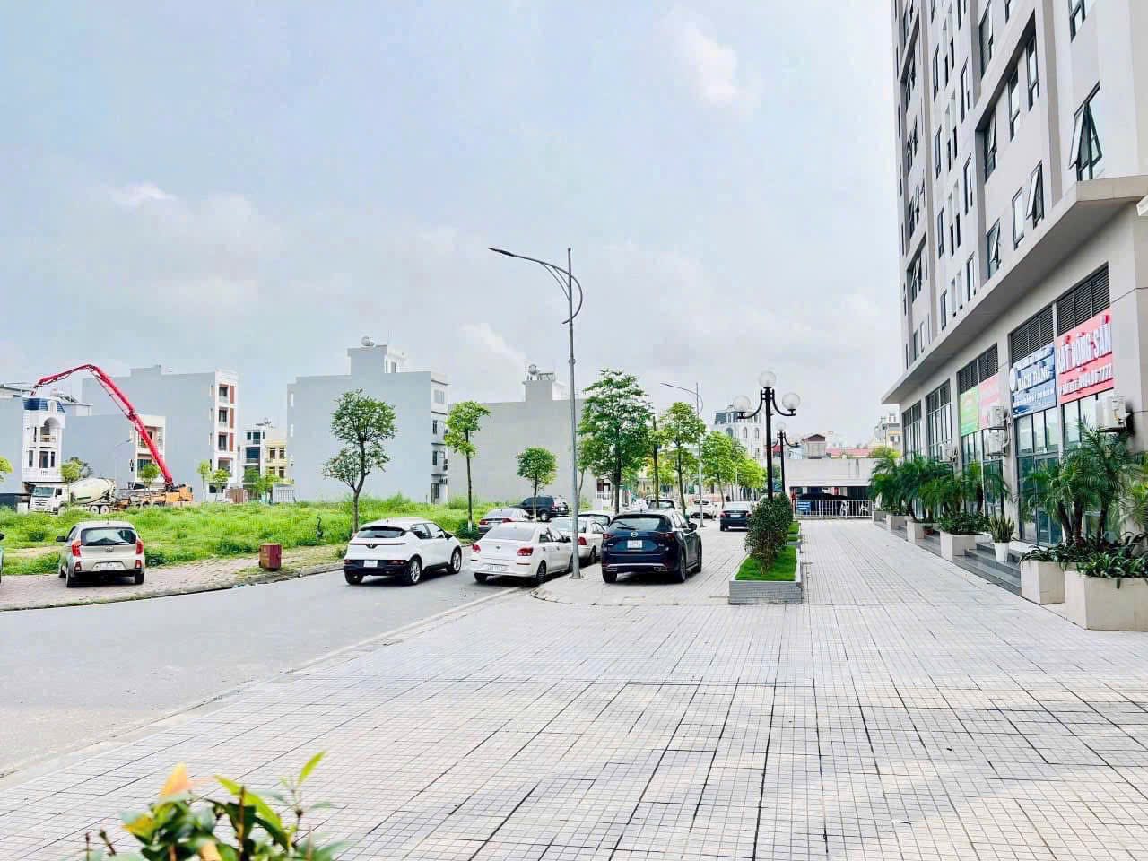 Bán lô đất góc đẹp nhất KDC Trần Hưng Đạo, TP HD, 109m2, mt hơn 22m, KD buôn bán 2