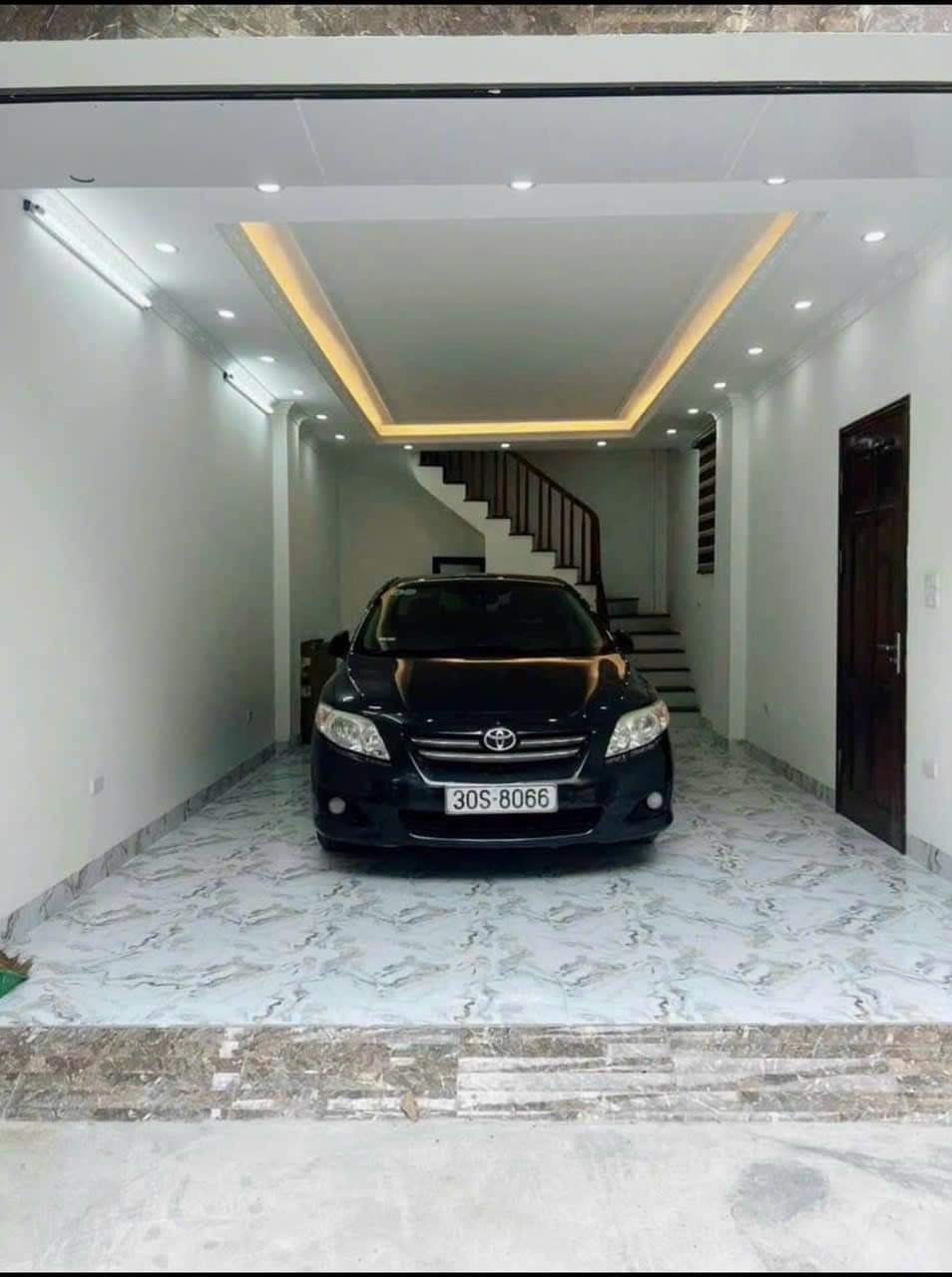 Bán nhà Lại Yên, Hoài Đức 40M 4 Tầng 4 ngủ, Gara ô tô đỗ, 2 mặt thoáng, giá 5.9 tỷ