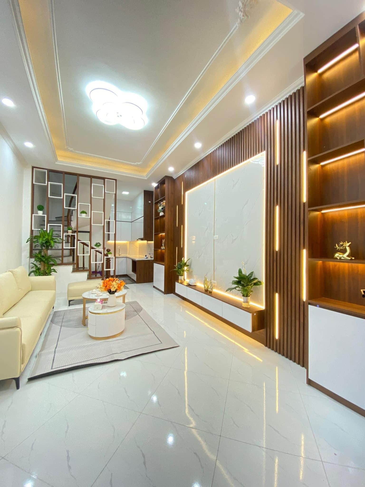 Bán nhà Phương Canh 32M 5 Tầng, 3 ngủ, ô tô đỗ gần, nội thất đẹp giá 5.5 tỷ