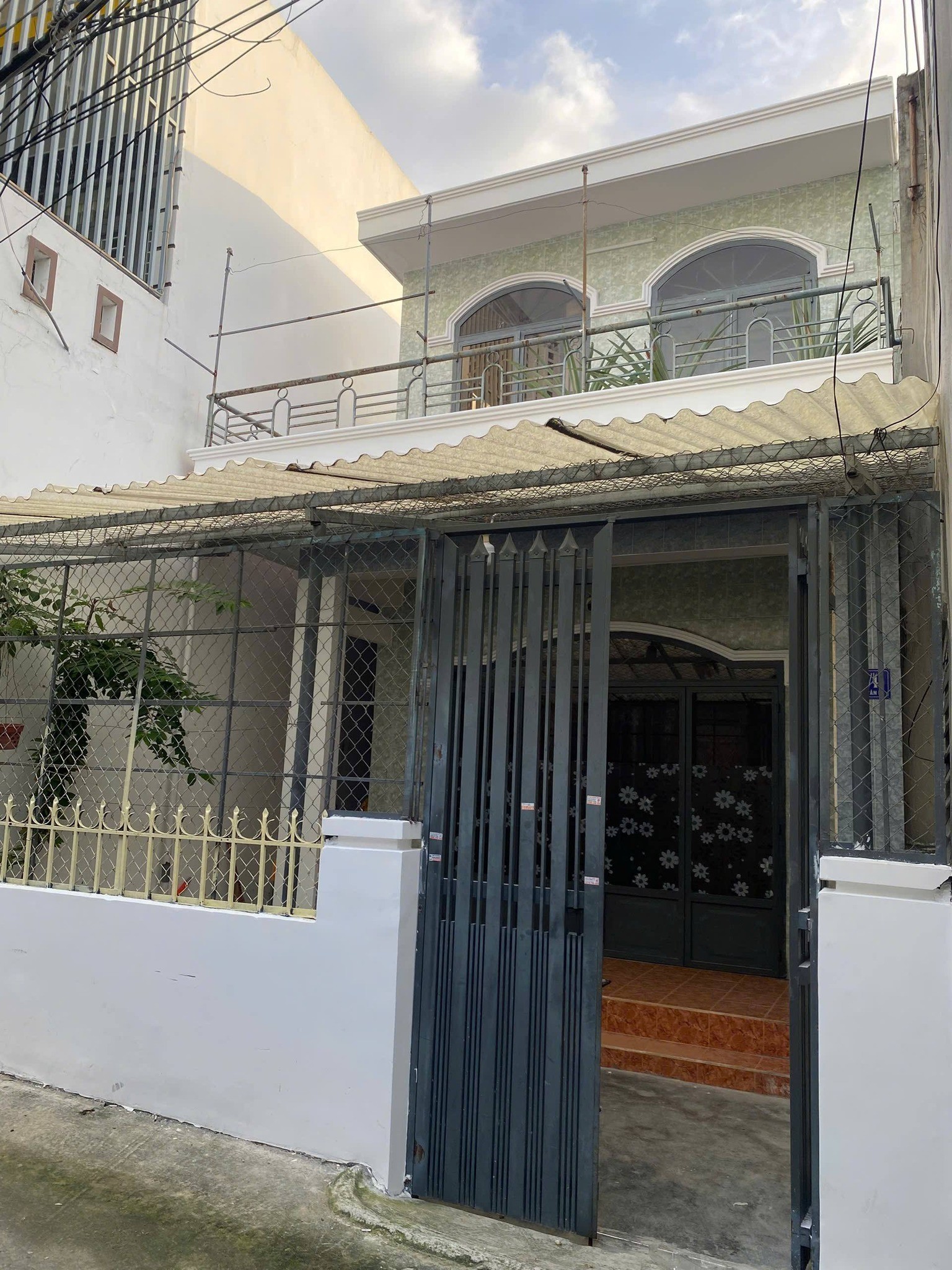 BÁN NHÀ GÁC LỬNG HẺM CAO VĂN BÉ, GẦN BÃI TẮM BIỂN HÒN CHỒNG, GIÁ CHỈ 3,4 TỶ