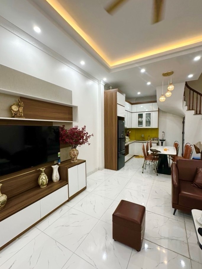 Bán nhà Bằng Liệt, Hoàng Mai, Ô tô, Kinh doanh, gần phố, 41m2, 11.2 tỷ(CTL)