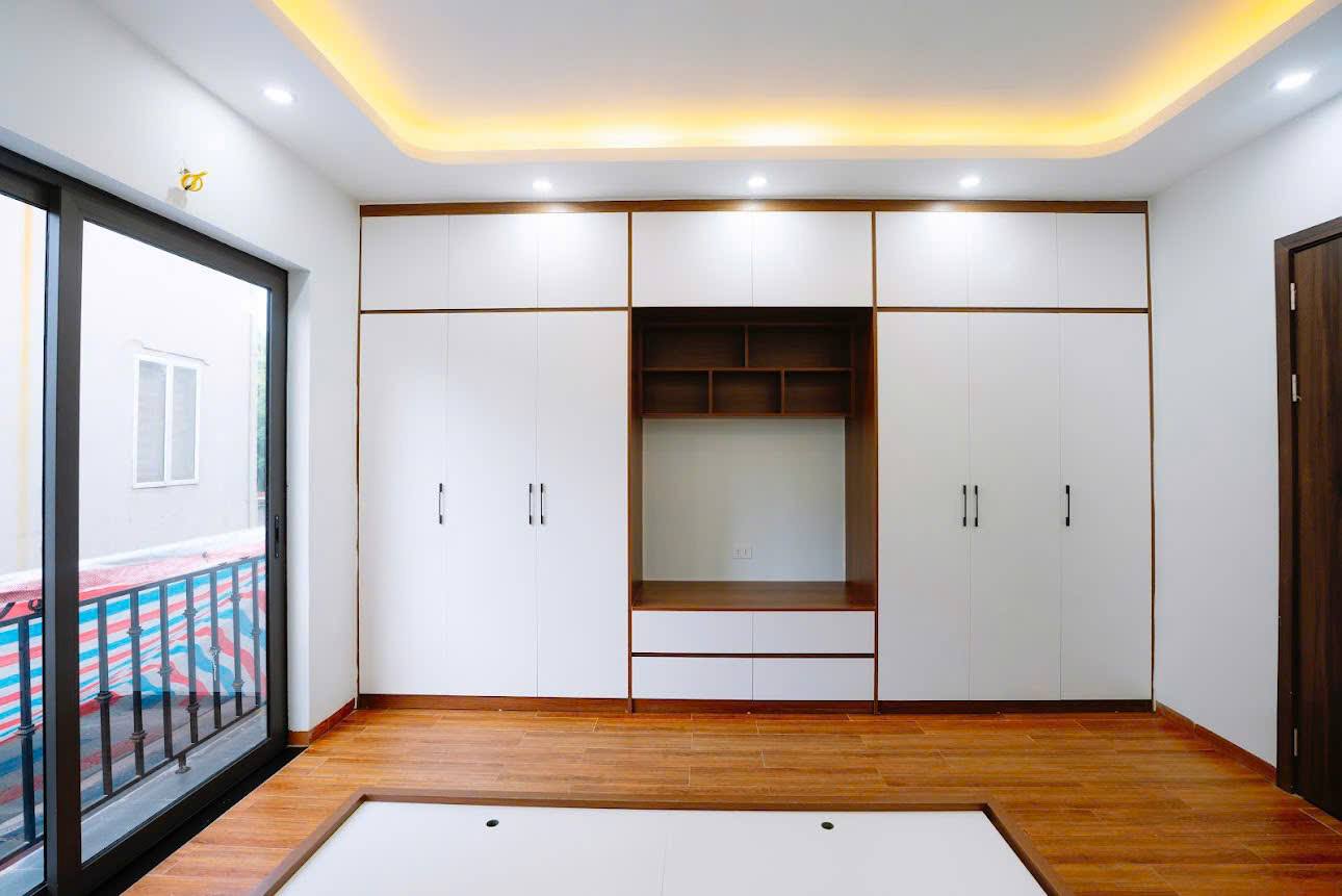 Bán nhà Đan Phượng, Hà Nội 58m, 4 tầng, 4 ngủ nội thất full, sân riêng để xe, ngõ ô tô đỗ 5.x tỷ 6