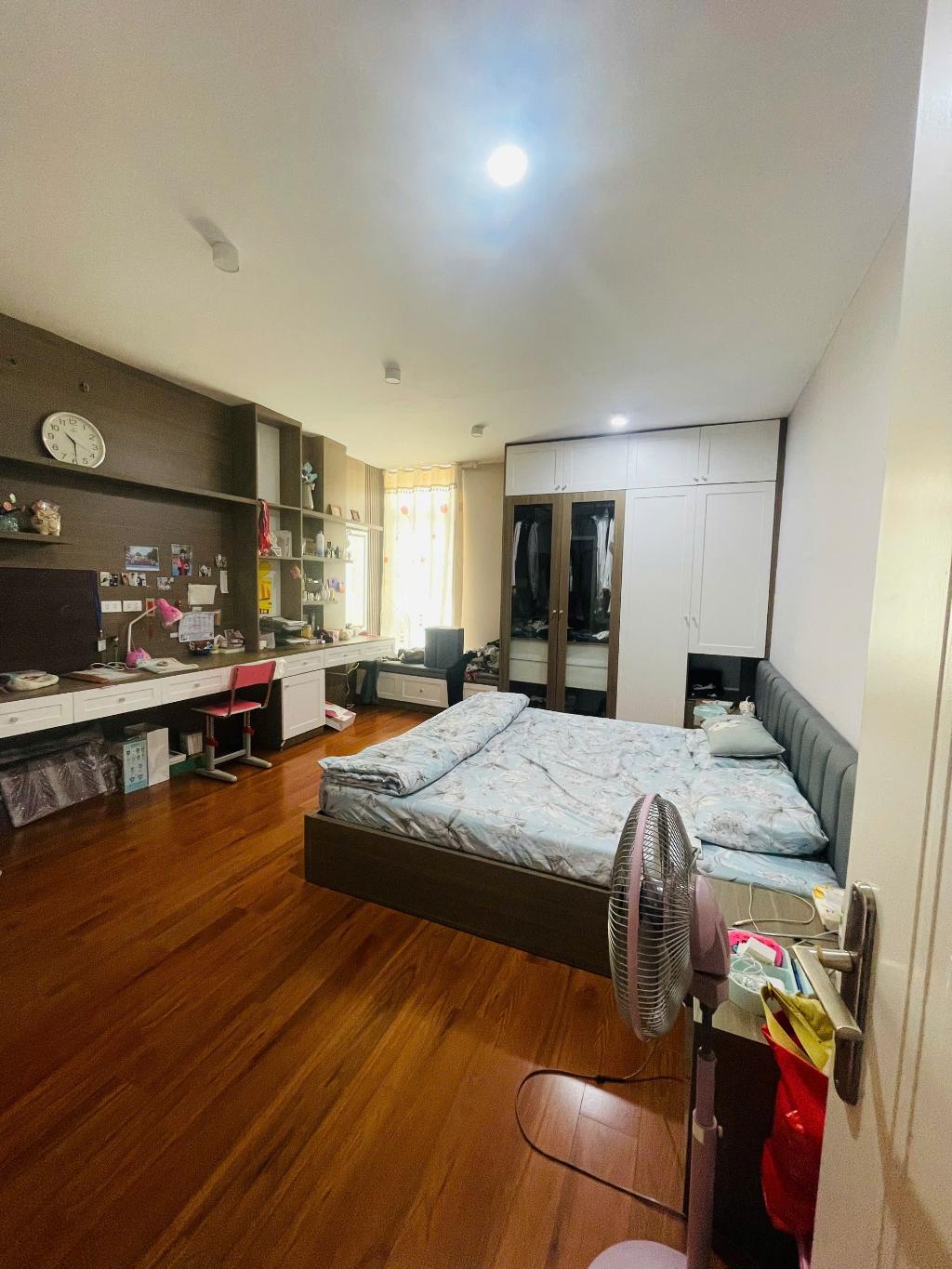 Duy nhất 1 căn dt rộng. Nhà ngõ 78 bồ đề. 45m x 5T chỉ 8t3 còn tl. LH 0936123469 3