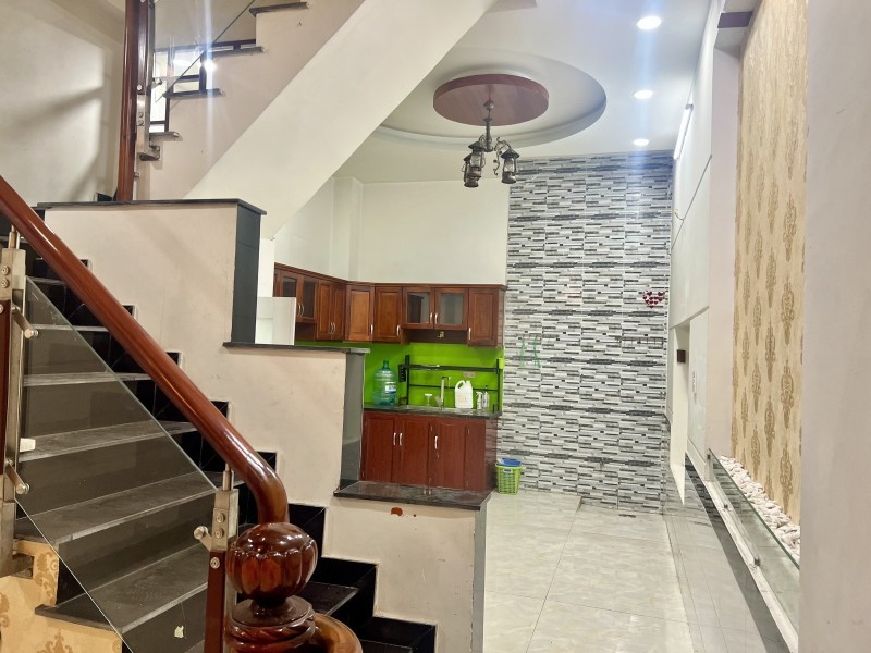 Bán nhà 4 tầng, 4 PN, 4 WC, 52m2 tại Hiệp Bình Chánh,Thủ Đức, giá 6,6 tỷ, Sổ Hồng, đường Số 50. LH 3