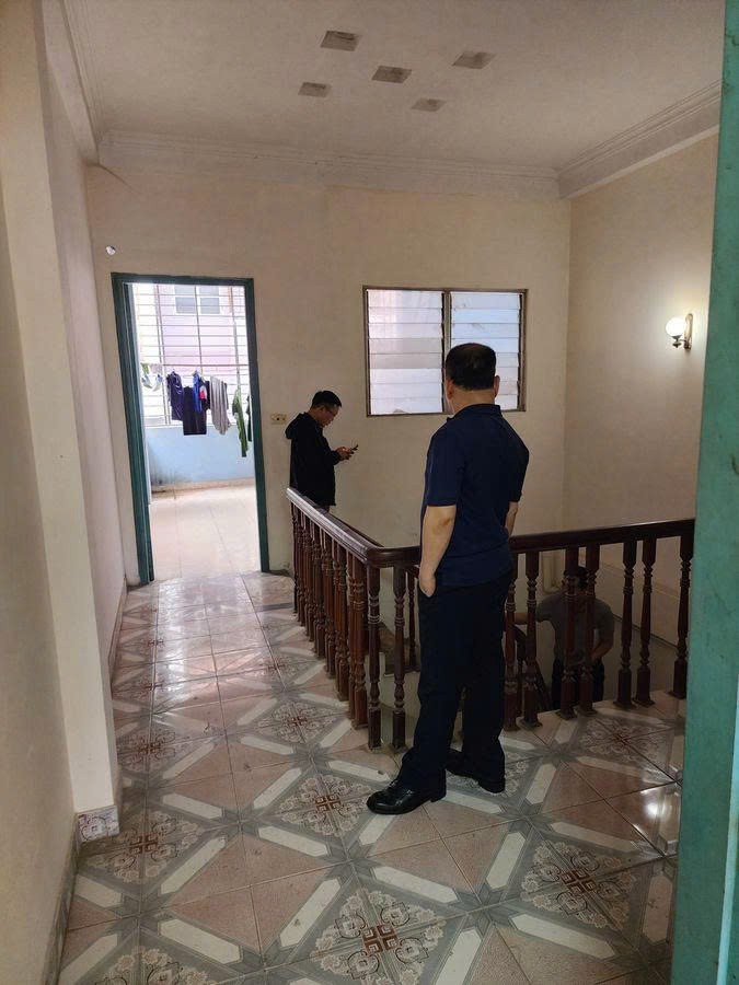 Hiếm nhà 4 tầng mặt phố Chiến Thắng, 64m2, mặt tiền rộng 4.1m, 2 mặt đường ô tô trước -sau, kinh do 2