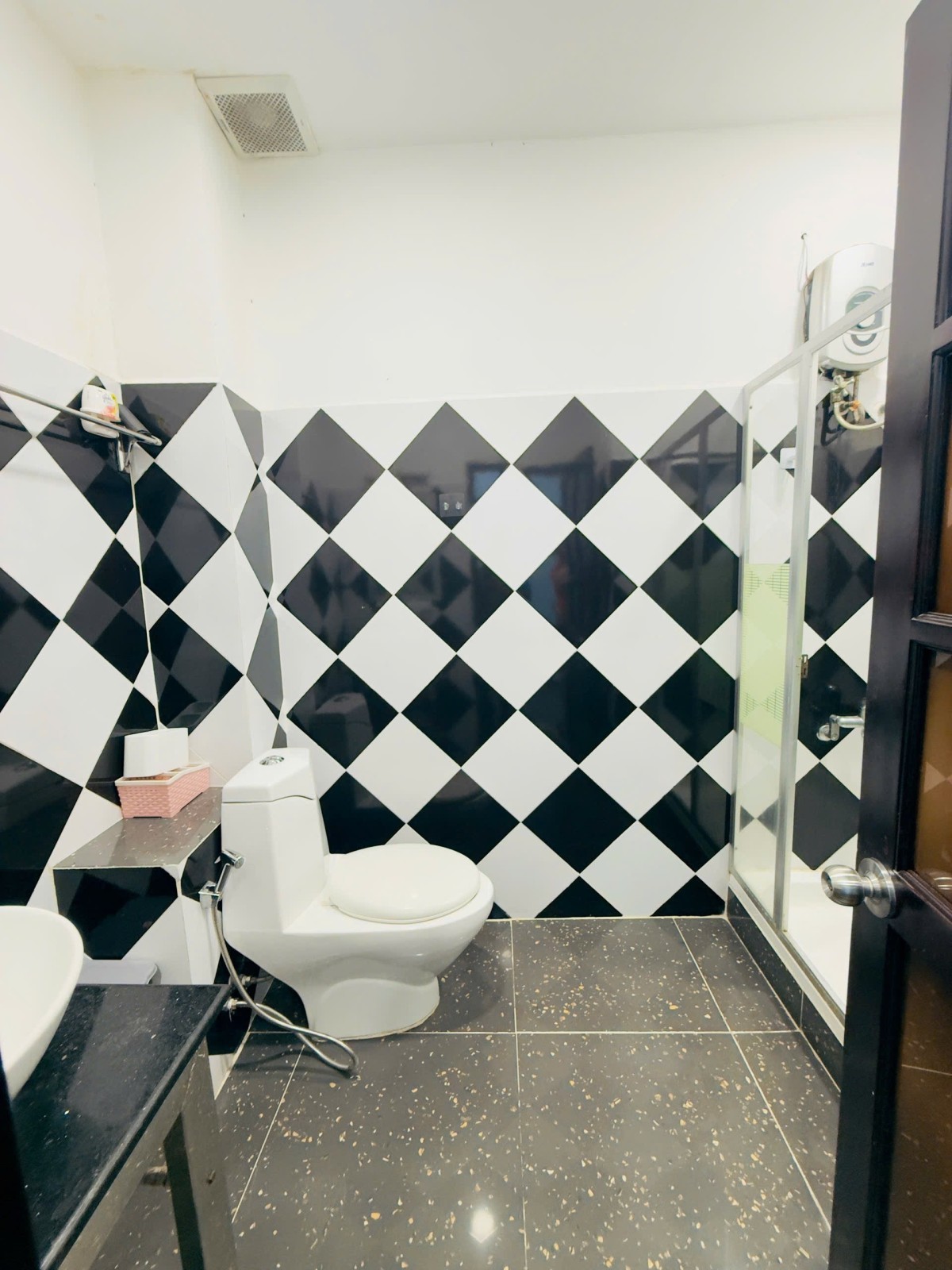 SIÊU VỊ TRÍ - MẶT TIỀN KINH DOANH 6M - PHÚ NHUẬN - 4 TẦNG 72M2 - 15.8 TỶ 15