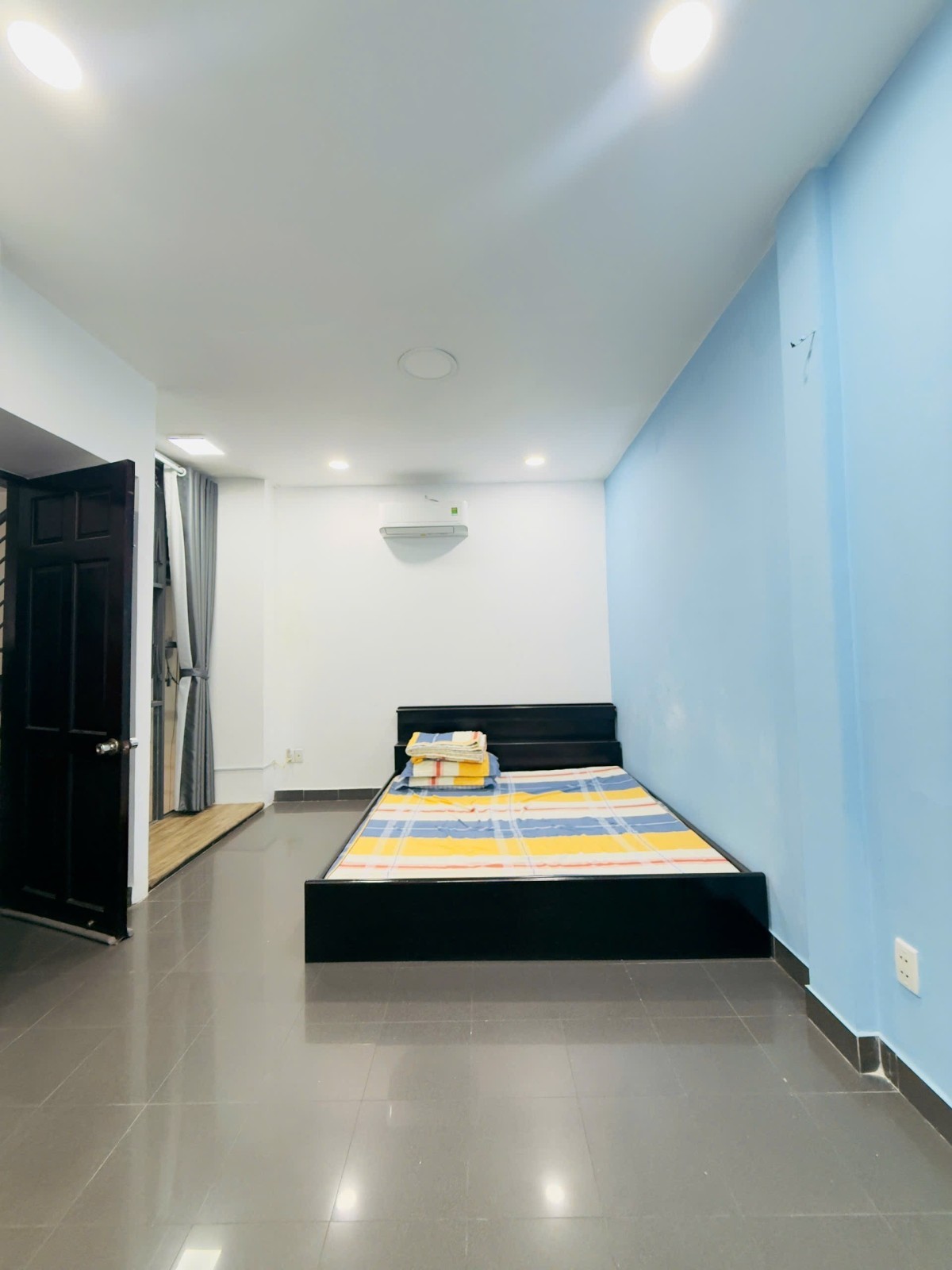 SIÊU VỊ TRÍ - MẶT TIỀN KINH DOANH 6M - PHÚ NHUẬN - 4 TẦNG 72M2 - 15.8 TỶ 8