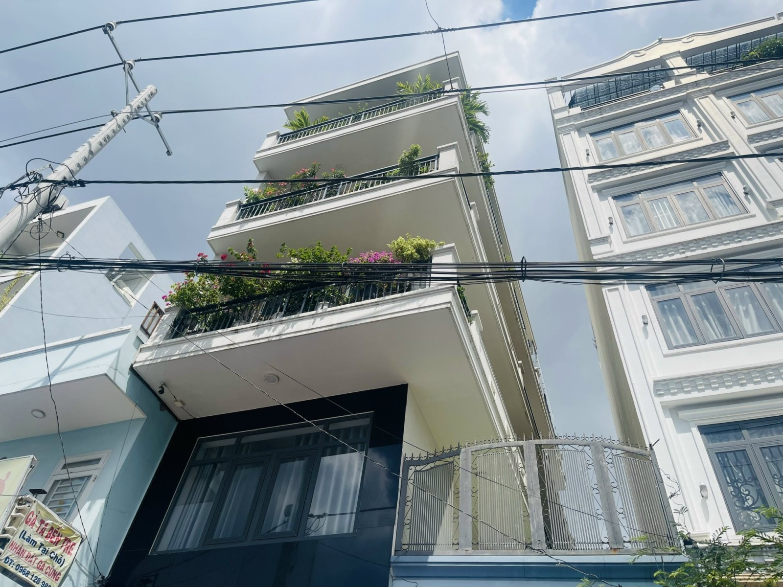 MẶT TIỀN 5 TẦNG BTCT NGUYỄN XÍ - GIẢM 7.6 TỶ, GIÁ MỚI 59 TỶ - VỊ TRÍ KINH DOANH ĐỈNH 5