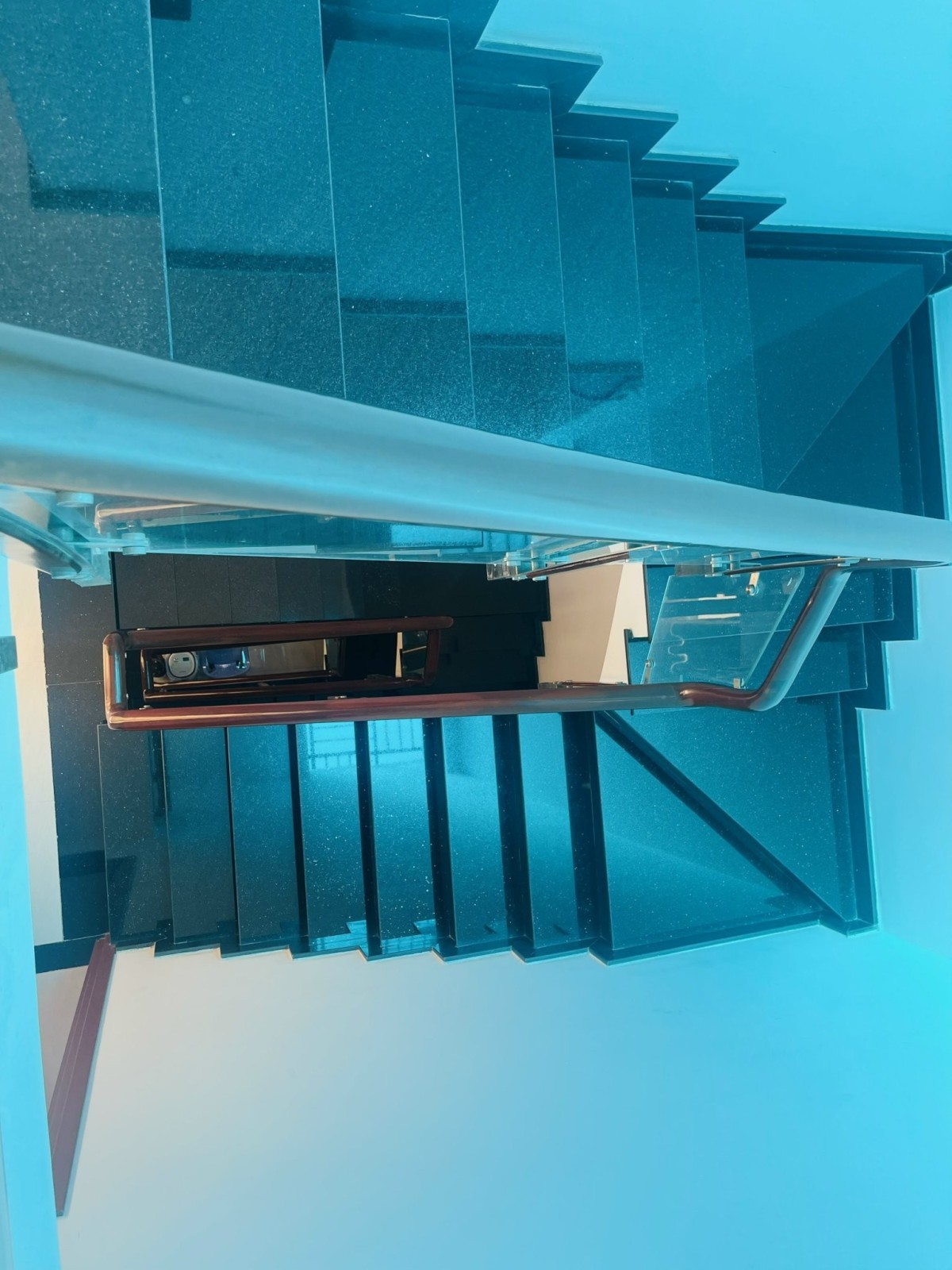 MẶT TIỀN 5 TẦNG BTCT NGUYỄN XÍ - GIẢM 7.6 TỶ, GIÁ MỚI 59 TỶ - VỊ TRÍ KINH DOANH ĐỈNH 7