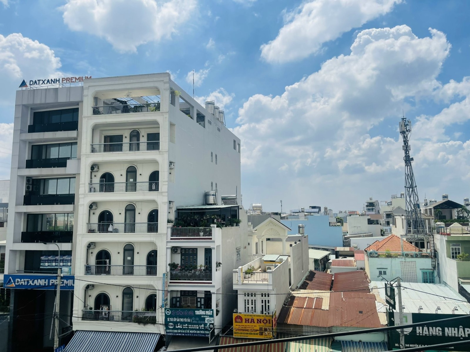 MẶT TIỀN 5 TẦNG BTCT NGUYỄN XÍ - GIẢM 7.6 TỶ, GIÁ MỚI 59 TỶ - VỊ TRÍ KINH DOANH ĐỈNH