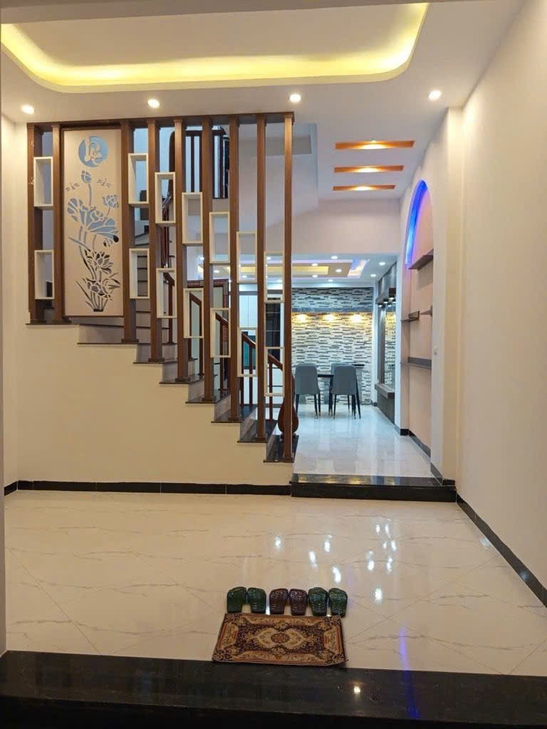 BÁN NHÀ  ĐẠI ÁNG -NGỌC HỒI -HÀ NỘI  4O M2 ,ÔTÔ ĐỖ CỔNG -NHÀ MỚI TINH THƠM PHỨC  5Tỷ9