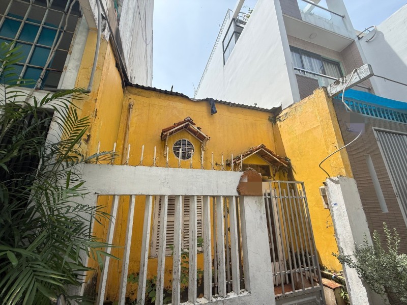 NHÀ C4 66M2 SHR VUÔNG VỨC TIỆN XÂY MỚI GIÁP Q11 - CHỈ 5.6 TỶ