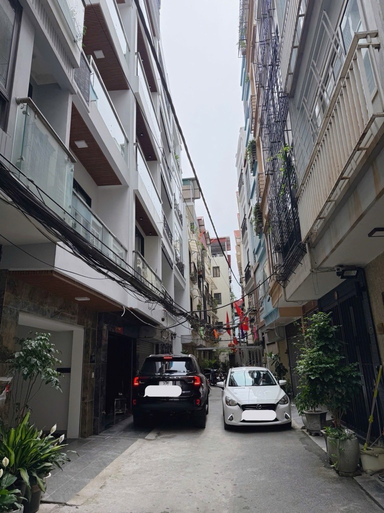 Bán nhà Ngọc Thuỵ 45m x 7T thang máy, gara oto tránh, giá 14t5 còn tl.