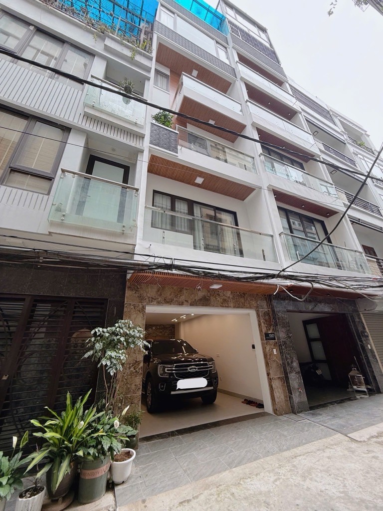 Bán nhà Ngọc Thuỵ 45m x 7T thang máy, gara oto tránh, giá 14t5 còn tl. 2