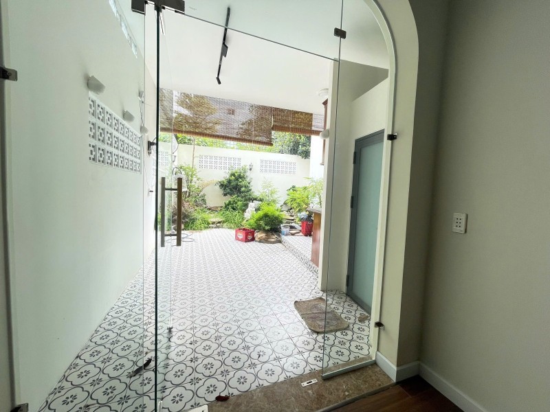 Bán nhà đường số 8, Phường  Linh Trung, Thủ Đức, TP HCM. DT 70m2, 3 tầng, 3PN, SH, 6.5 tỷ. 4