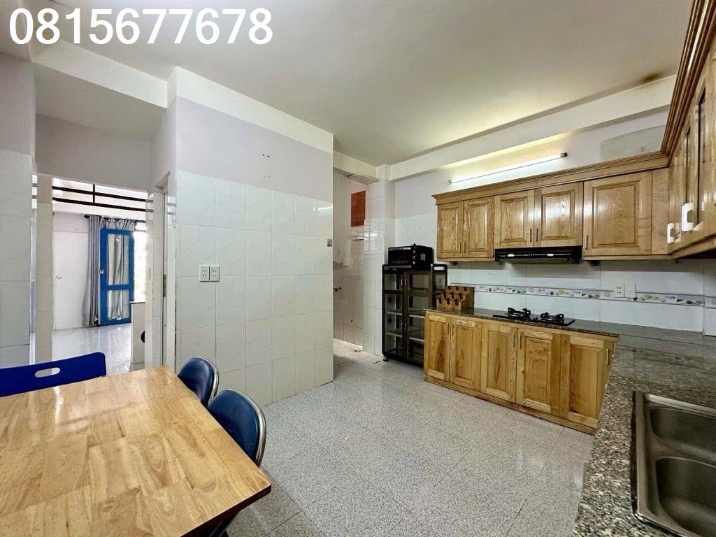 ΗᴜỳɴҺ Tấn Pʜáᴛ, Nhà Bè–  Ηẻm Χᴇ Hõi ɢiá: 3.2 tỷ 2