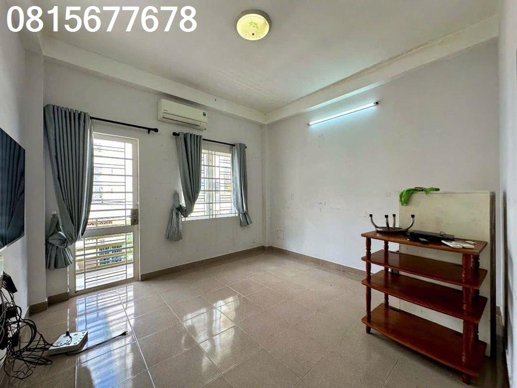 ΗᴜỳɴҺ Tấn Pʜáᴛ, Nhà Bè–  Ηẻm Χᴇ Hõi ɢiá: 3.2 tỷ 3