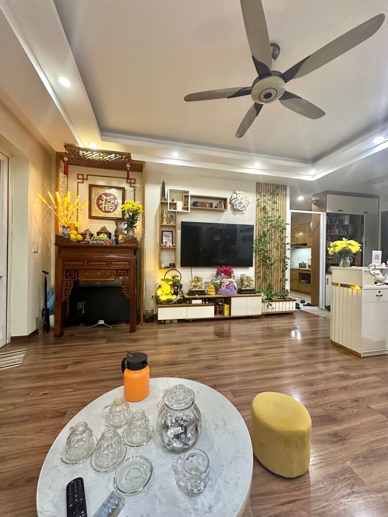 Cần bán Căn hộ chung cư đường Tân Mai, Phường Tân Mai, Diện tích 91m², Giá 8.8 Tỷ 2