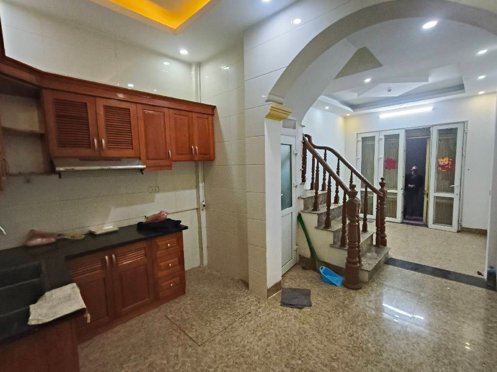 Cần bán Nhà mặt tiền đường Vĩnh Hưng, Phường Vĩnh Hưng, Diện tích 34m², Giá 6.75 Tỷ 2