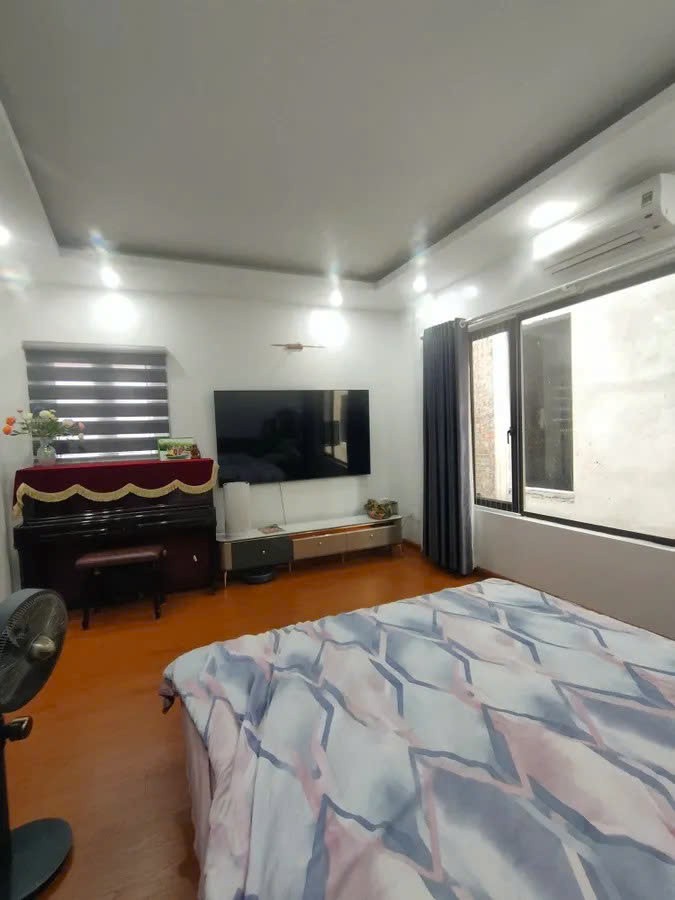 BỎ QUA TIẾC HỤI! : LÔ GÓC THOÁNG - Ô TÔ ĐỖ CỬA- CÁN BỘ CAO CẤP. Bán nhà tại Thanh Xuân